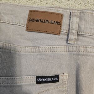 Calvin Klein Women's Cream Jeans, 6 Short, 28" Waist